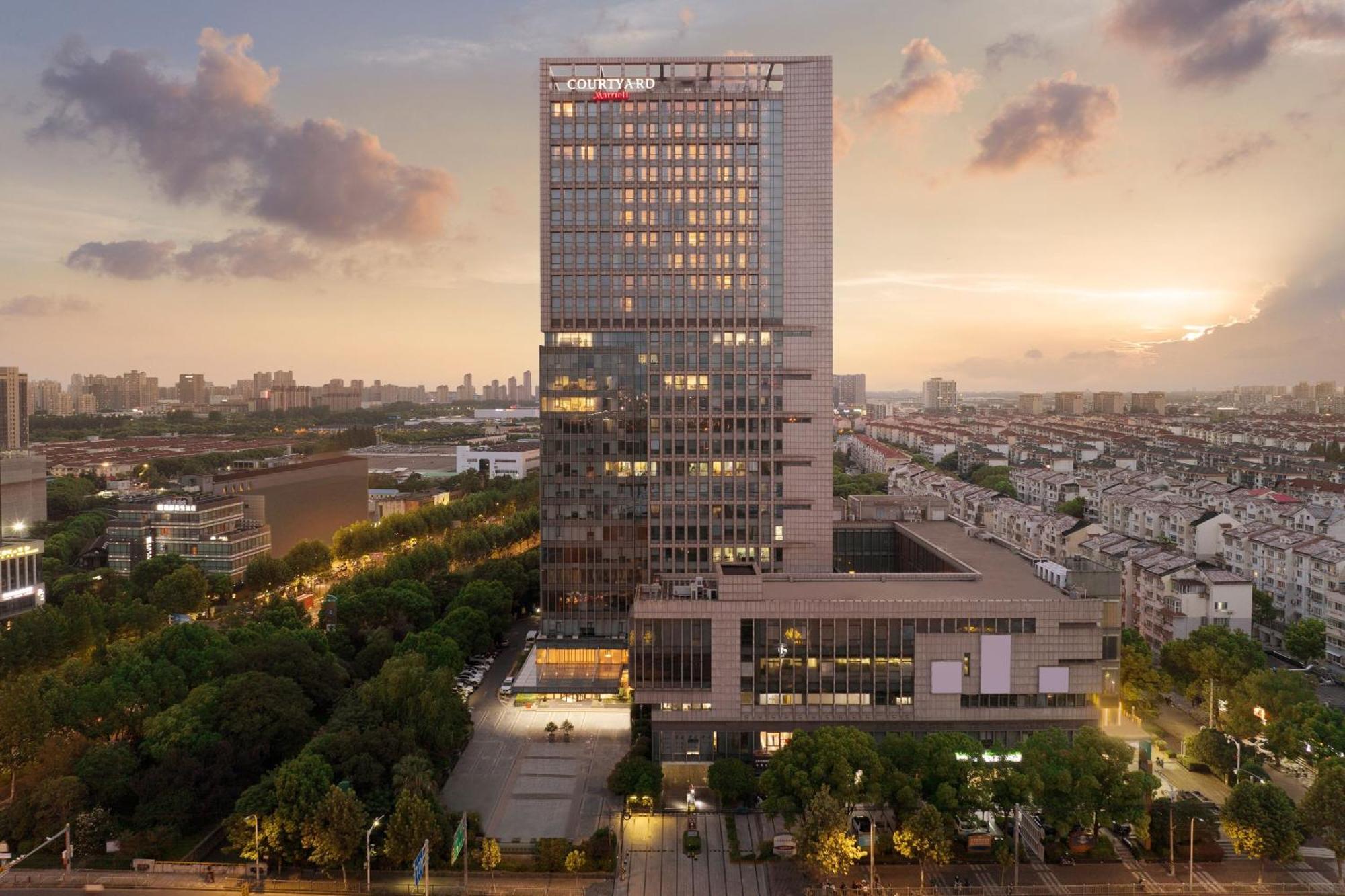 Courtyard By Marriott Shanghai Jiading Экстерьер фото
